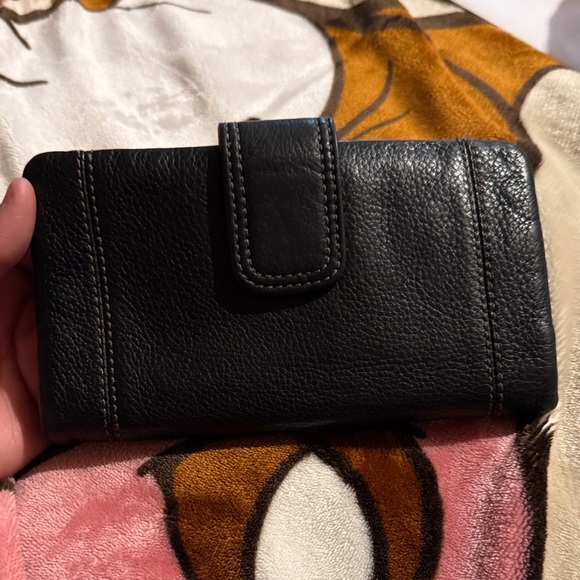 Fossil Black Leather Zip Wallet - Picture 2 of 3